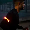 bracelet-lumineux-rouge-rechargeable (2).webp