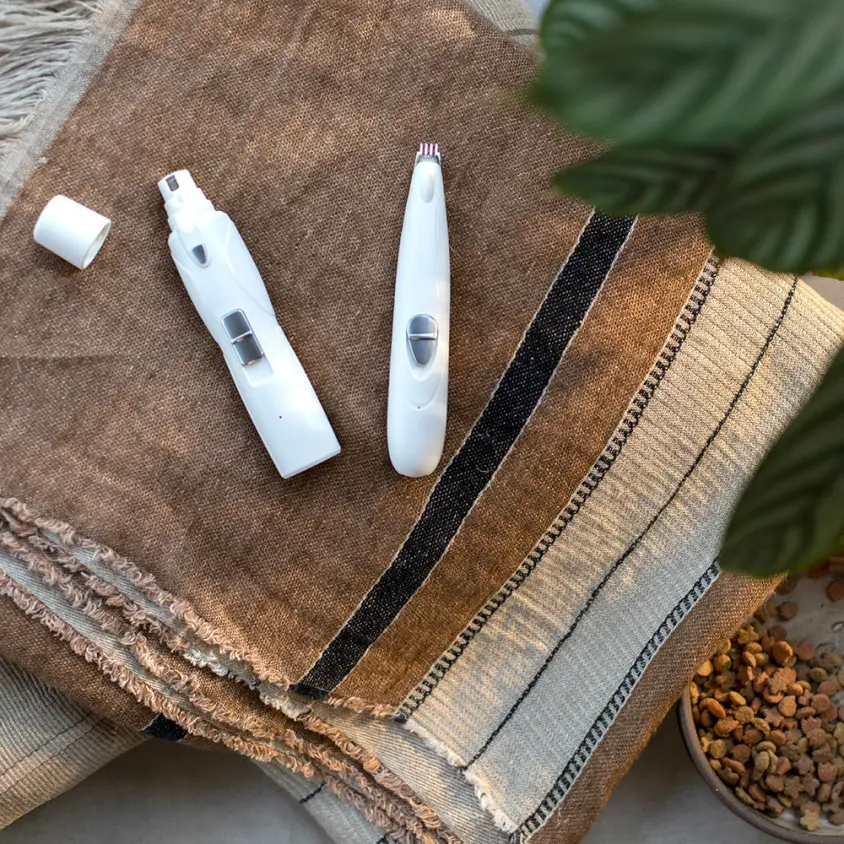 tondeuse-sans-fil-pour-animaux (3).webp